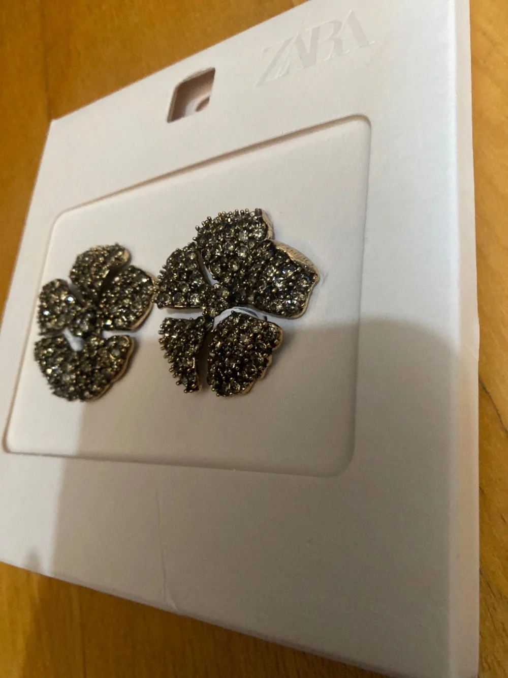 NWT Zara Black Rhinestone Flower Earrings